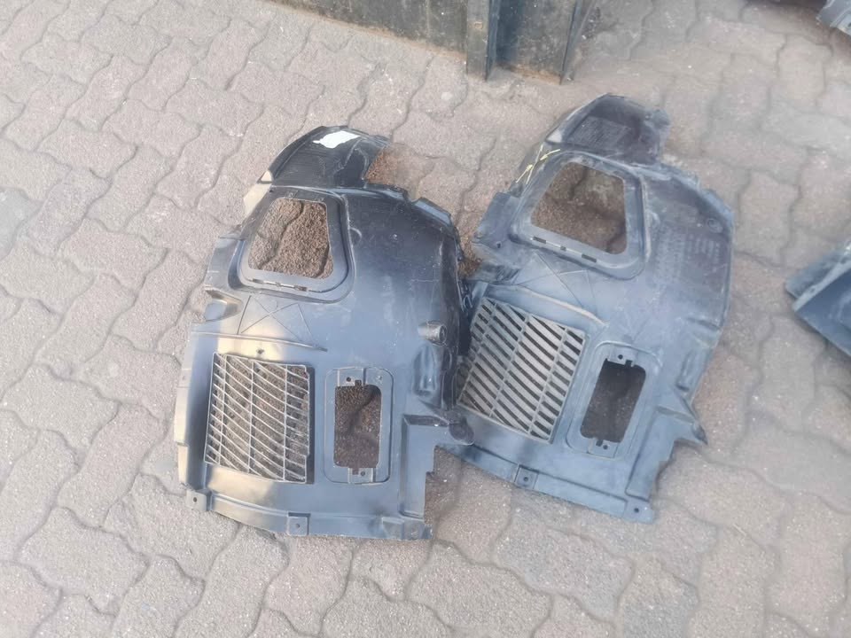 BMW F10 right front fender liners - Private Seller BMW F10 right front fender liners - Private Seller