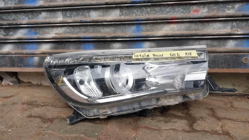 Toyota Hilux GD6 LED HEADLIGHT - Private Seller Toyota Hilux GD6 LED HEADLIGHT - Private Seller