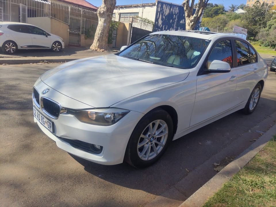 2012 BMW 320i F30 sedan Automatic