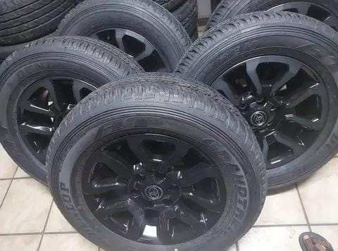 18 inch Toyota Legend 50 RS original mags with brand new 265/60/18 Dunlop Grandt - Private Seller 18 inch Toyota Legend 50 RS original mags with brand new 265/60/18 Dunlop Grandt - Private Seller