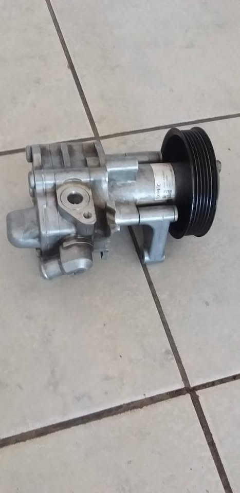 Power Steering Pump BMW X5 E70 - Private Seller Power Steering Pump BMW X5 E70 - Private Seller