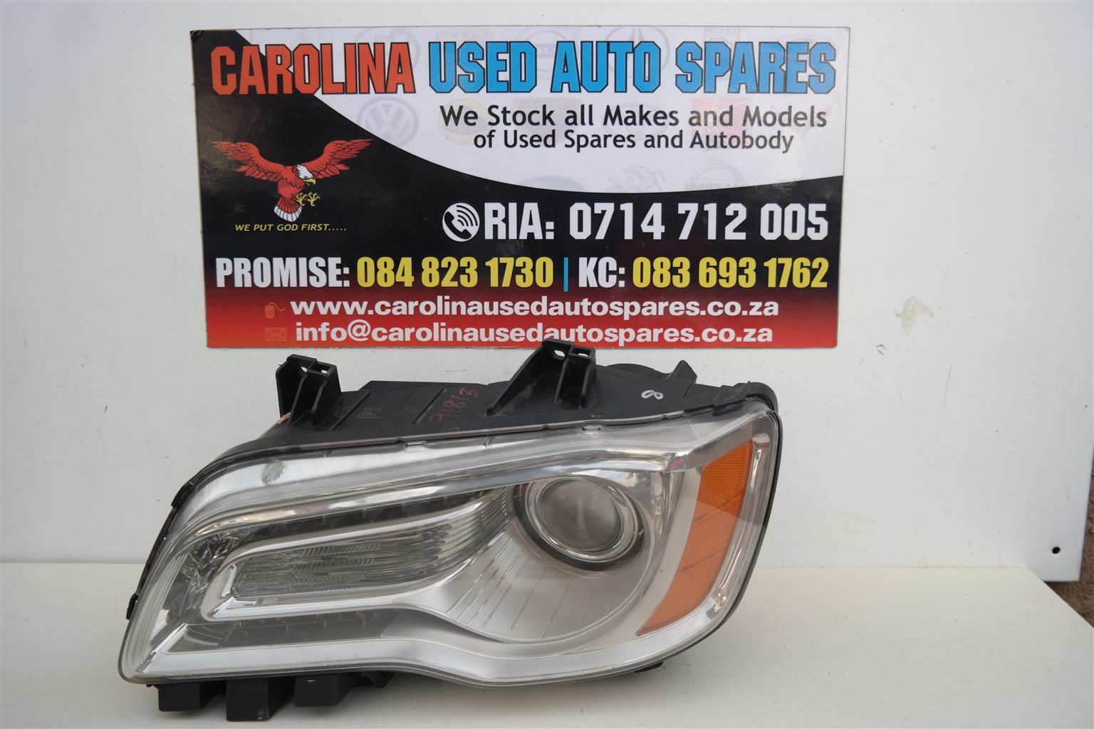 Chrysler 300 left side xenon headlight - Private Seller Chrysler 300 left side xenon headlight - Private Seller