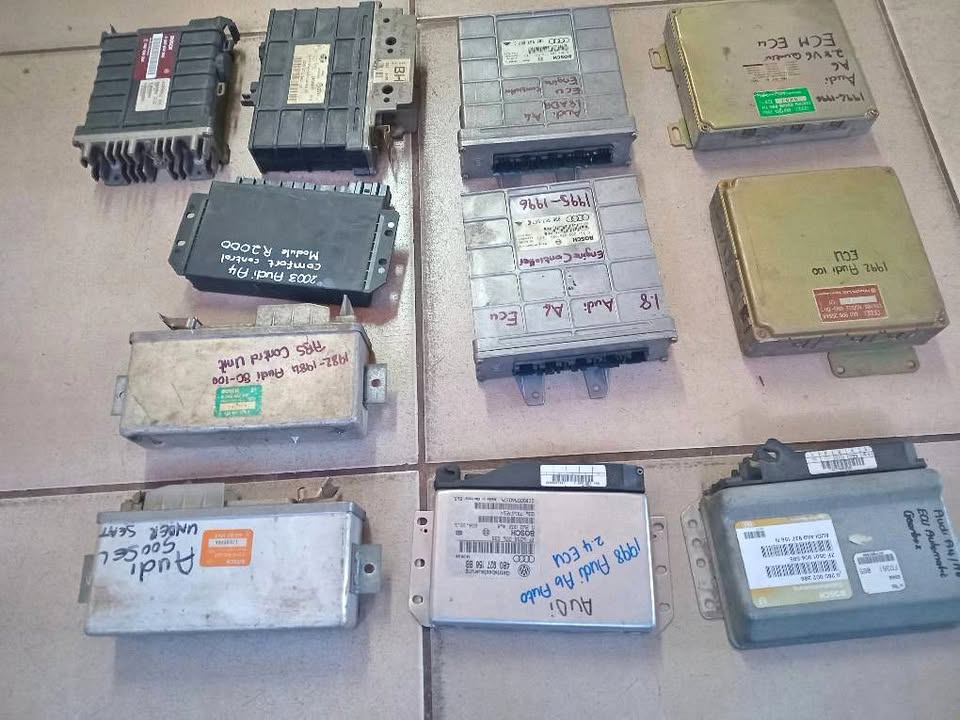 Associated computer box's for audi in stock for sale my number WhatsApp or cell