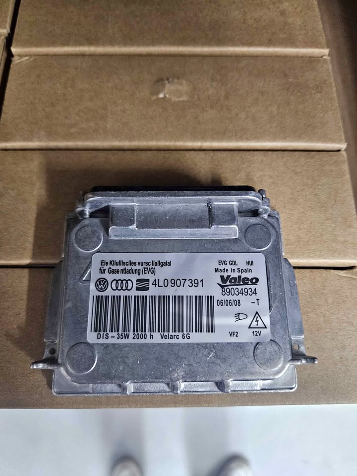 VW & Audi Headlight Ballast 4L0907391 - Private Seller VW & Audi Headlight Ballast 4L0907391 - Private Seller