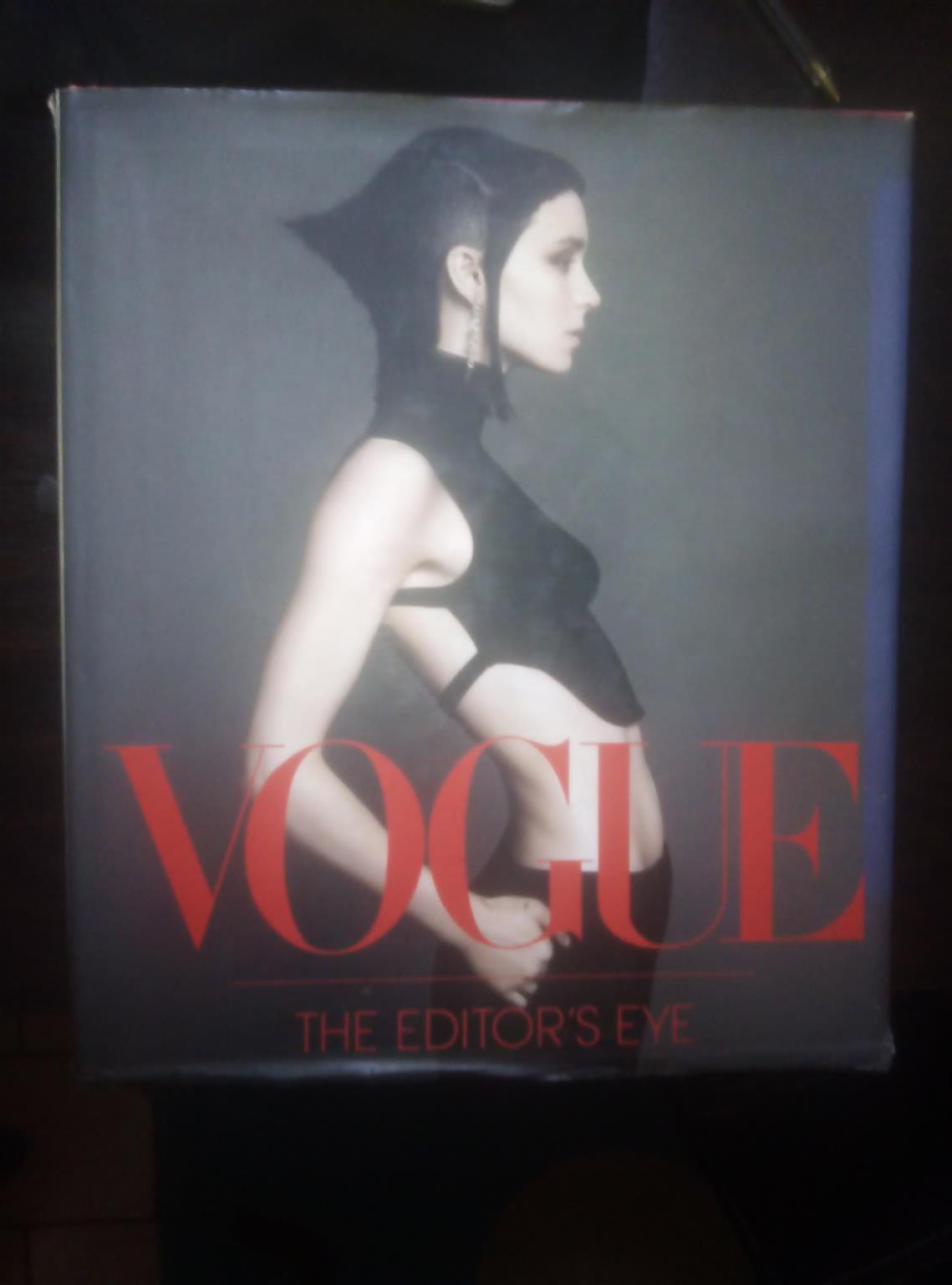 VOGUE