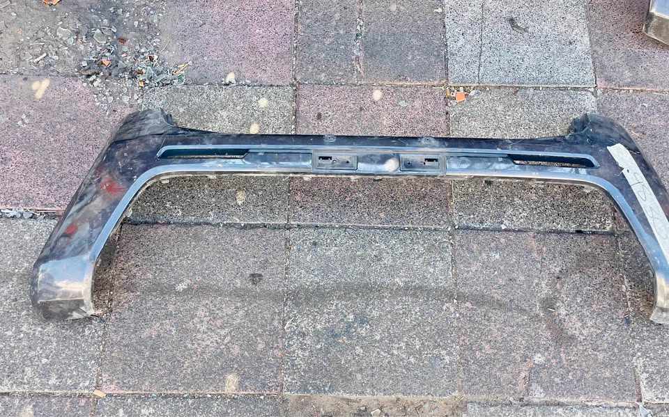 Ford Ranger T9 NXT Gen wildtrack bumper spiller trimming - Private Seller Ford Ranger T9 NXT Gen wildtrack bumper spiller trimming - Private Seller