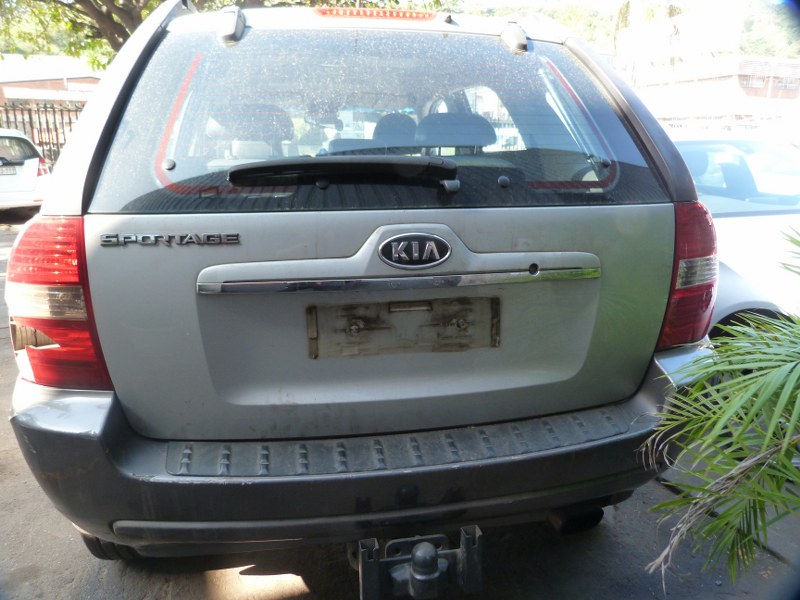Kia Sportage 2.0 Manual Grey - 2007 STRIPPING FOR SPARES - Private Seller