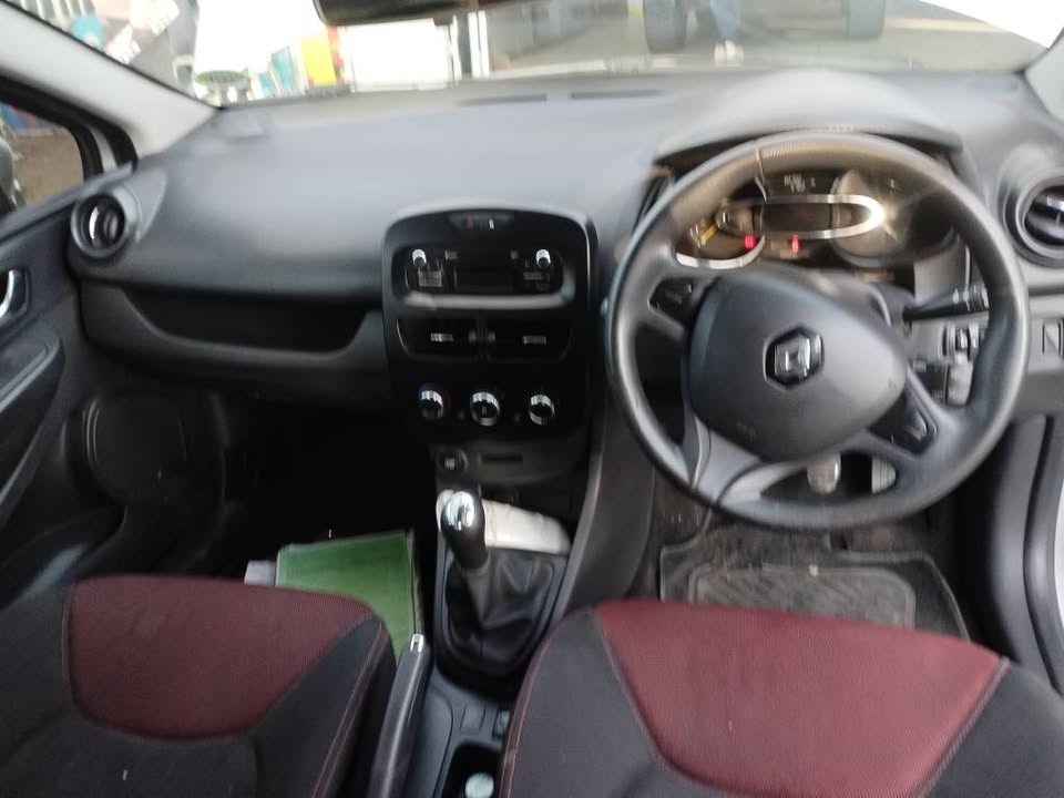 2014 RENAULT CLIO IV 900T MANUAL