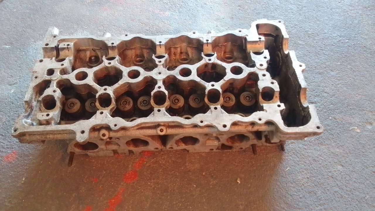 Nissan SR20 cylinder head - Private Seller Nissan SR20 cylinder head - Private Seller