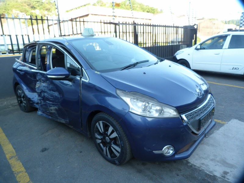 Peugeot 208 1.6 VTi Allure Manual Blue - 2012 STRIPPING FOR SPARES - Private Seller