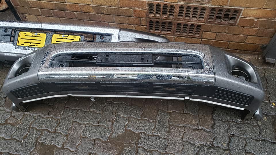 Toyota Land Cruiser bumper front and back - Private Seller Toyota Land Cruiser bumper front and back - Private Seller