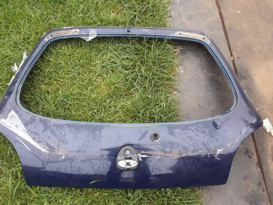 Ford fiesta /mazda soho bootlid for sale - Private Seller Ford fiesta /mazda soho bootlid for sale - Private Seller