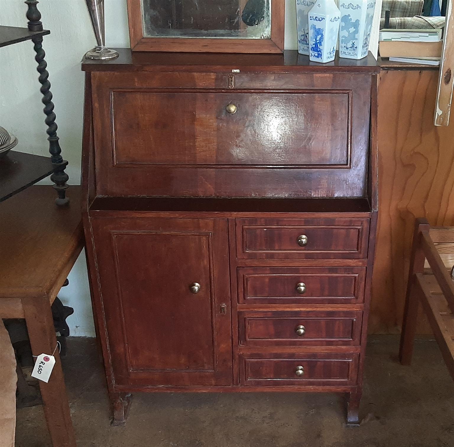 bureau writing desk with drawers