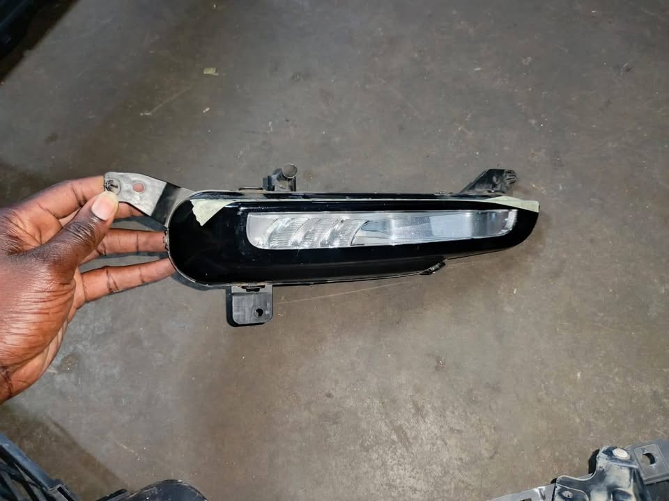 Range Rover Evoque left led fog lamp - Private Seller Range Rover Evoque left led fog lamp - Private Seller