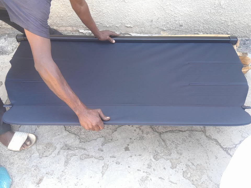 Toyota Land Cruise Tonneau Cover Laggage - Private Seller