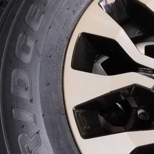 Bazoo with bridgestone dueler Tyres