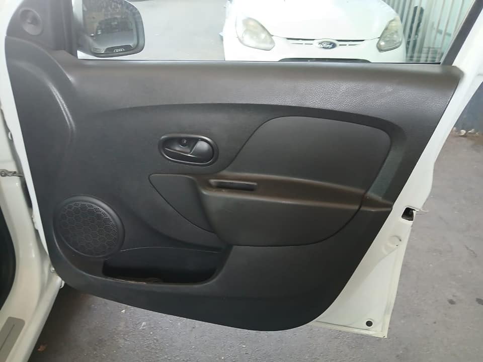 2015 RENAULT SANDERO 900T TURBO MANUAL