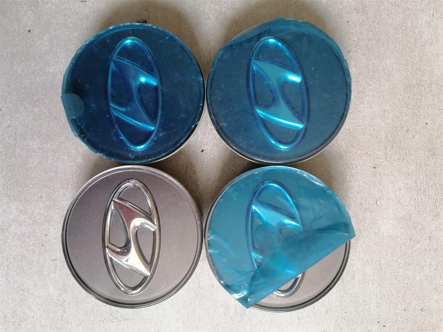 Centre Wheel Caps - Private Seller Centre Wheel Caps - Private Seller
