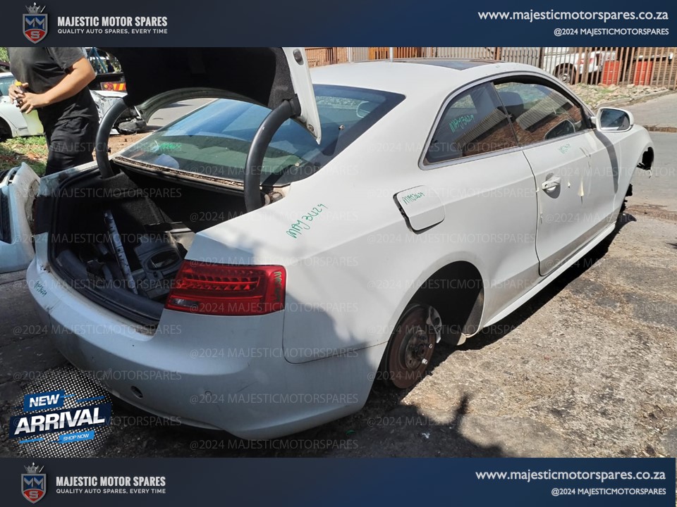 Audi A5 2012 stripping for used spares used parts