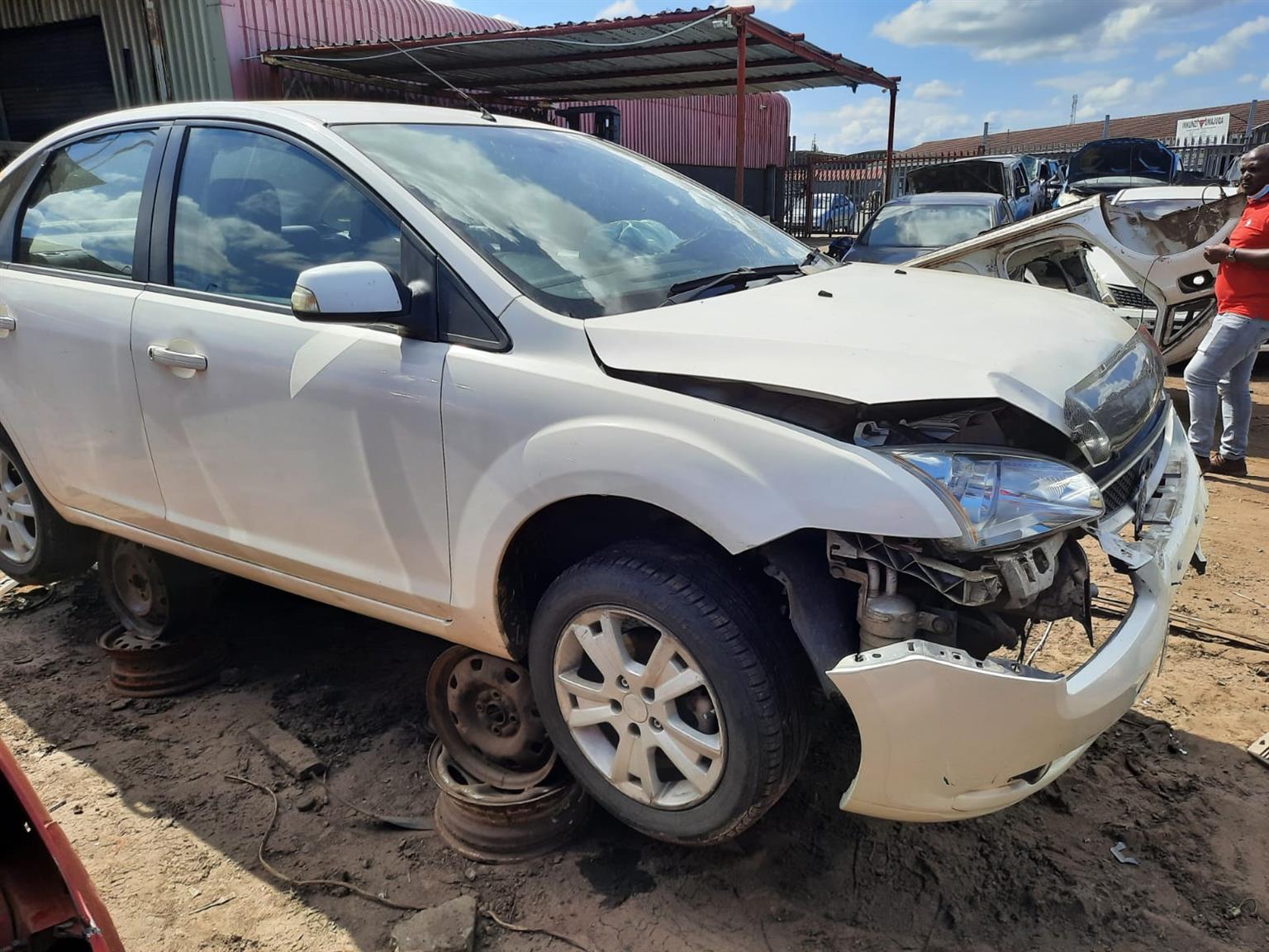 2007 Ford Focus 2.0L - Stripping for Spares