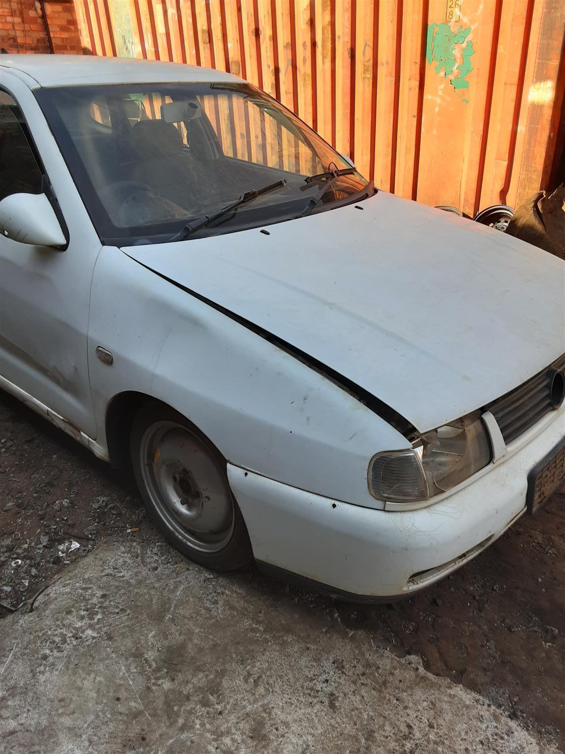 Stripping VW Polo Classic 2000 for Spares - Private Seller