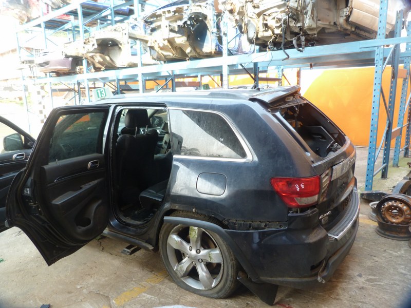 Stripping for spares/ 2013 Jeep Grand Cherokee Wk2 3.0L CRD OVERLANDER - Private Seller