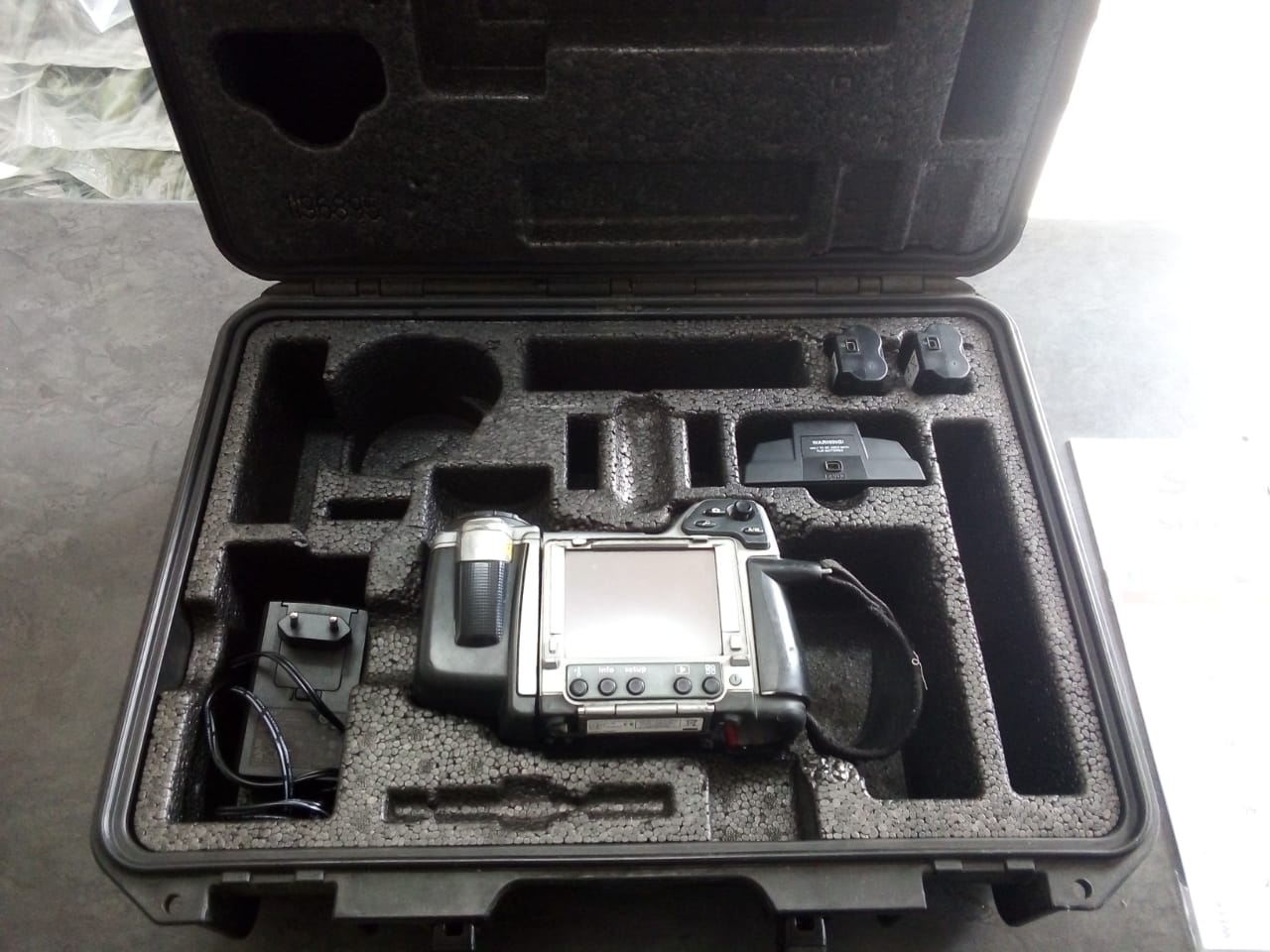 FLIR T425