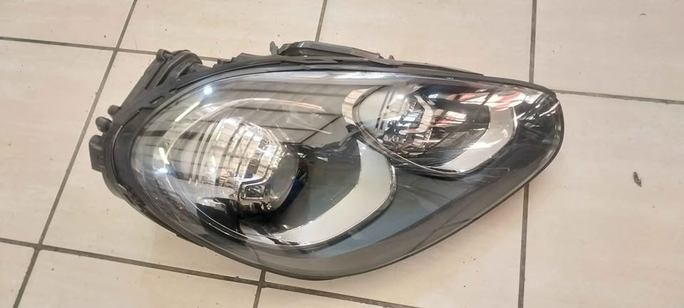PORSCHE CAYENNE XENON HEADLIGHT RIGHT SIDE 2015-2018