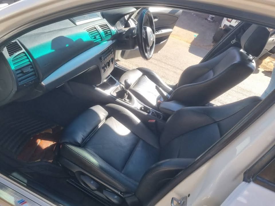2009 BMW 120i MSport Manual 110000km Mechanically Perfect with Sunroof, Full Leather Seat