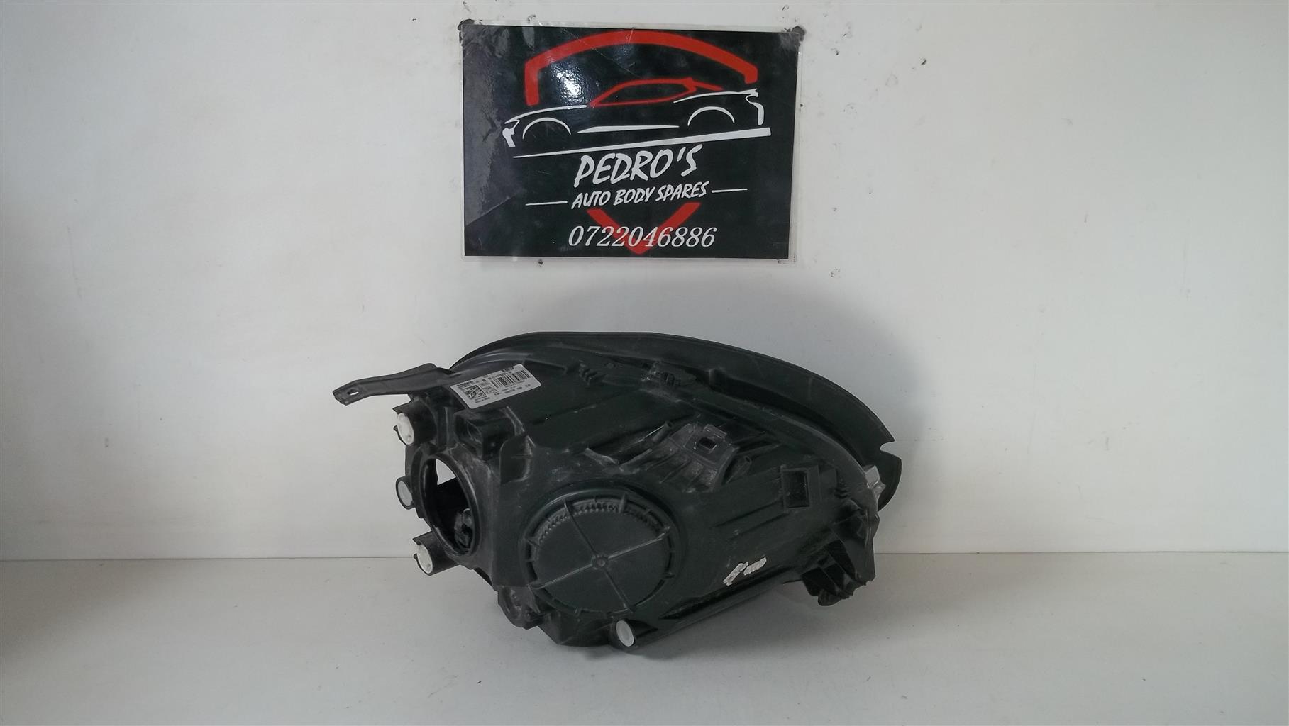Mini Cooper (R56) left headlight - Private Seller