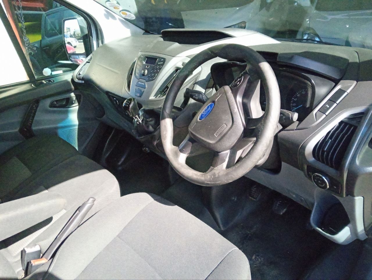 Used 2014 Ford Transit 2.2TDCi 92kW MWB panel van (aircon) - Private Seller Used 2014 Ford Transit 2.2TDCi 92kW MWB panel van (aircon) - Private Seller