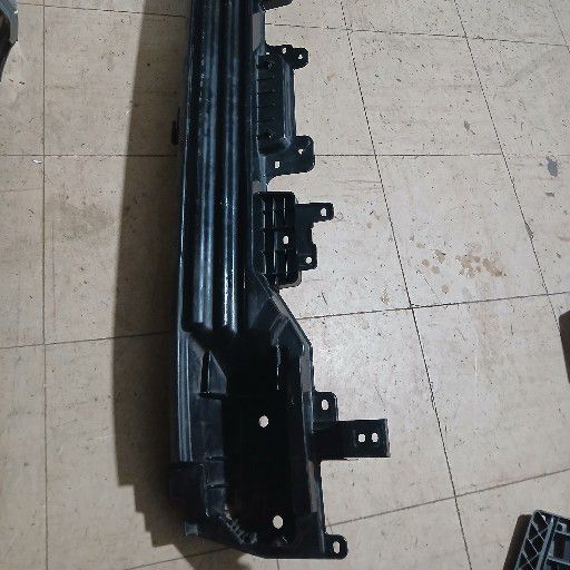 Hyundai venue rear stiffener - Private Seller Hyundai venue rear stiffener - Private Seller