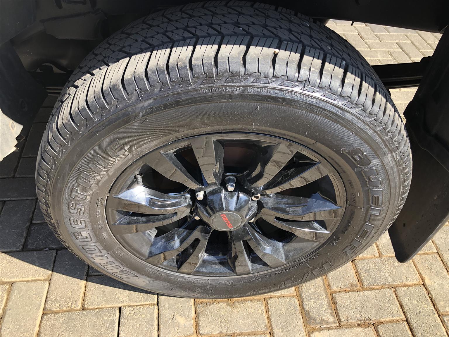 Used 2018 Isuzu KB 250D-Teq double cab X-Rider - Private Seller Used 2018 Isuzu KB 250D-Teq double cab X-Rider - Private Seller