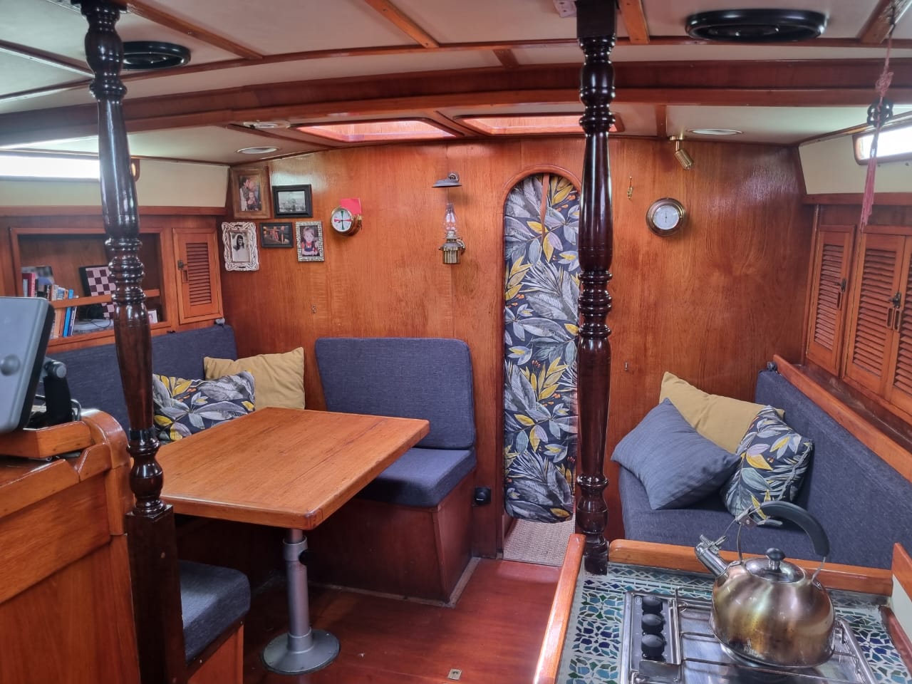 Sailing Yacht, Bruce Roberts 43 Ketch. Beuatiful condition, well maintained.