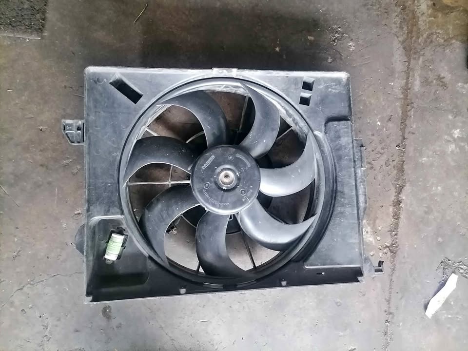 Hyundai i20 fan radiator - Private Seller Hyundai i20 fan radiator - Private Seller