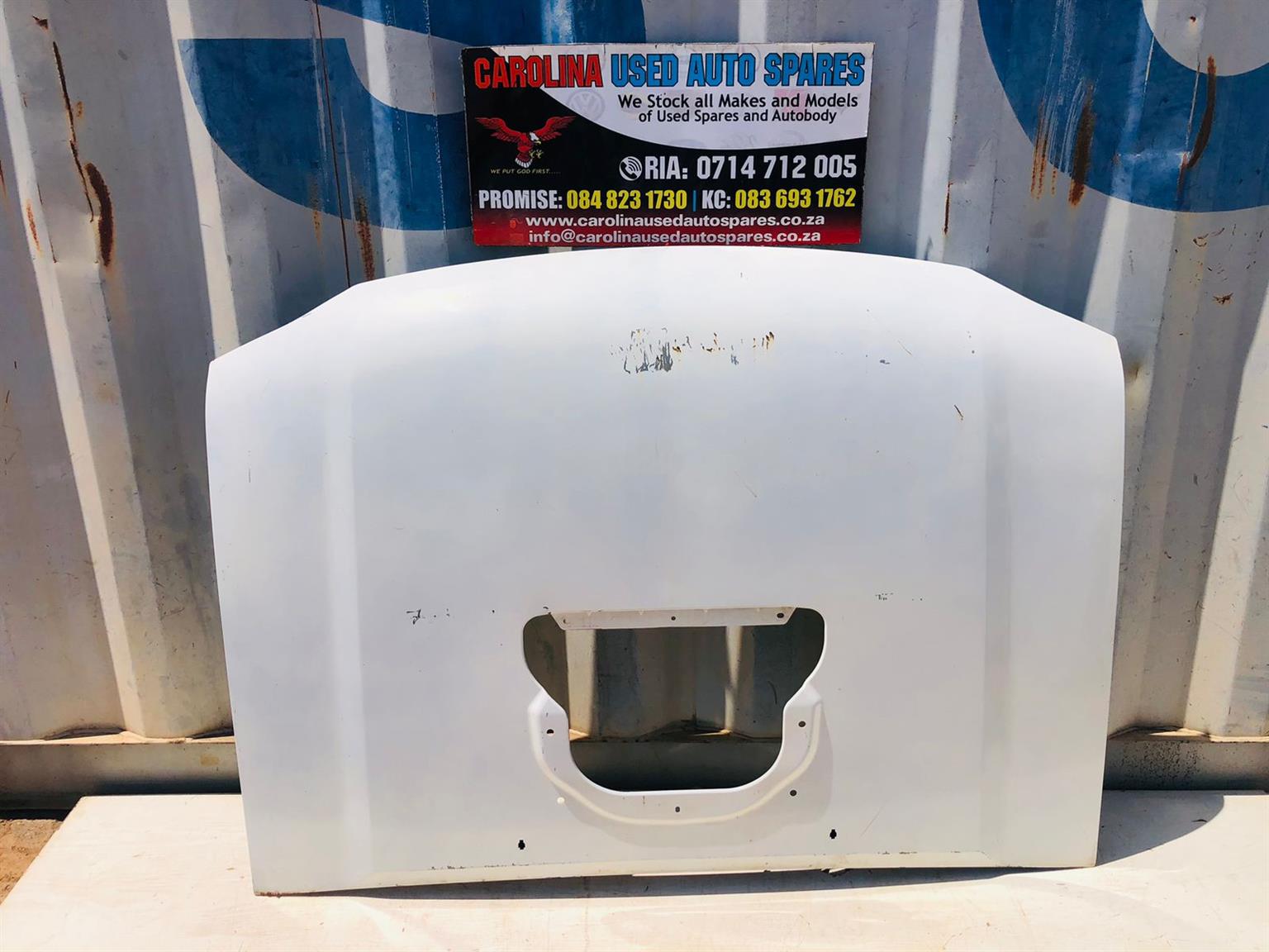 Nissan Np300 Pickup Truck bonnet taking scoop (2002-2022) - Private Seller Nissan Np300 Pickup Truck bonnet taking scoop (2002-2022) - Private Seller