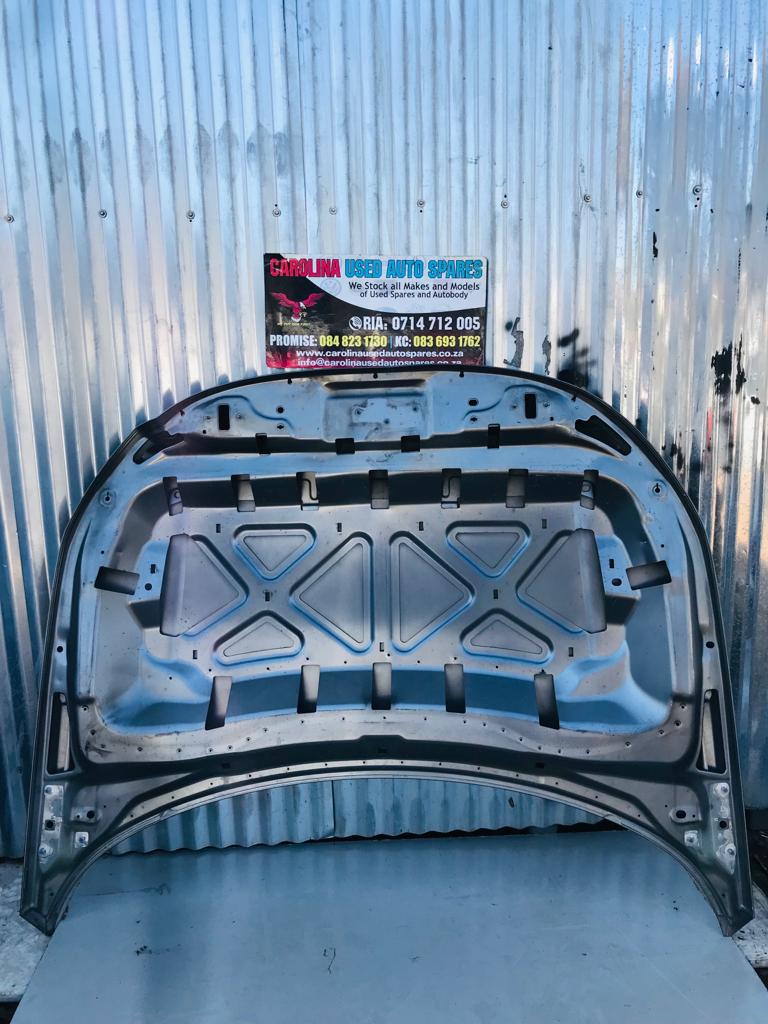 Land Rover discovery 5 bonnet - Private Seller