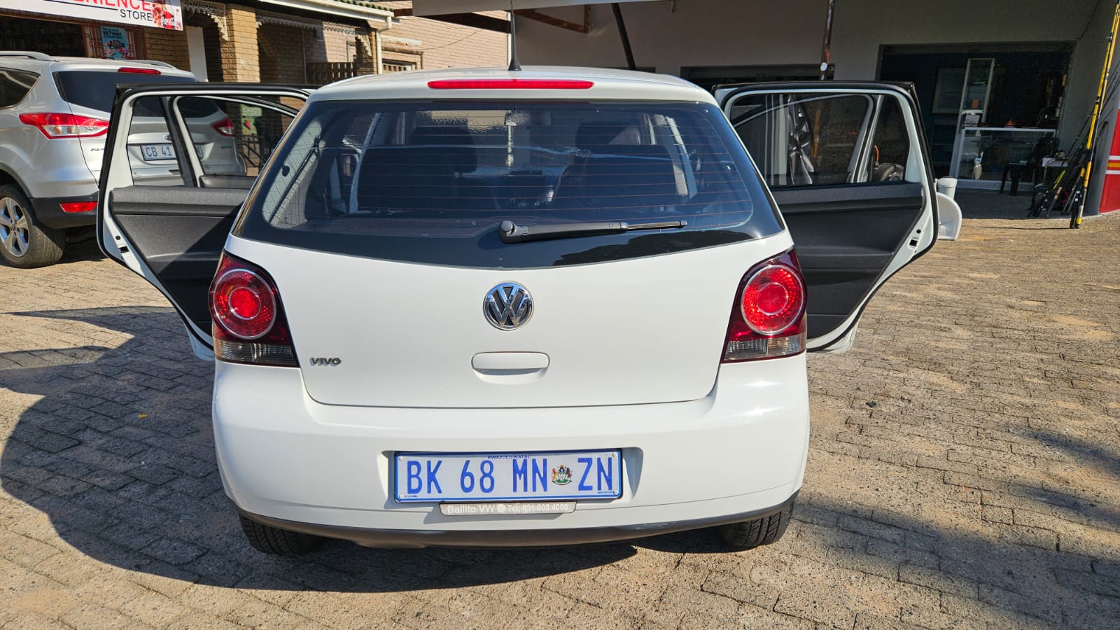2016 Volkswagen Polo Vivo 1.4 Automatic 5-door.