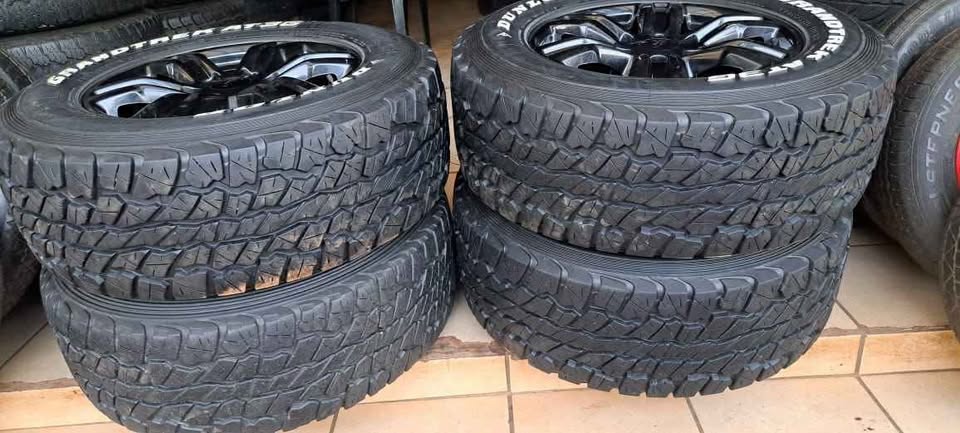 Set of 17 inch Ford Ranger mags and tyres