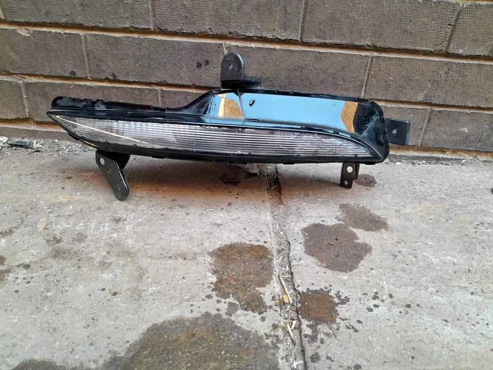 RENAULT MEGANE 5 FOGLIGHT RIGHTSIDE 2016 TO 2020 MODEL - Private Seller