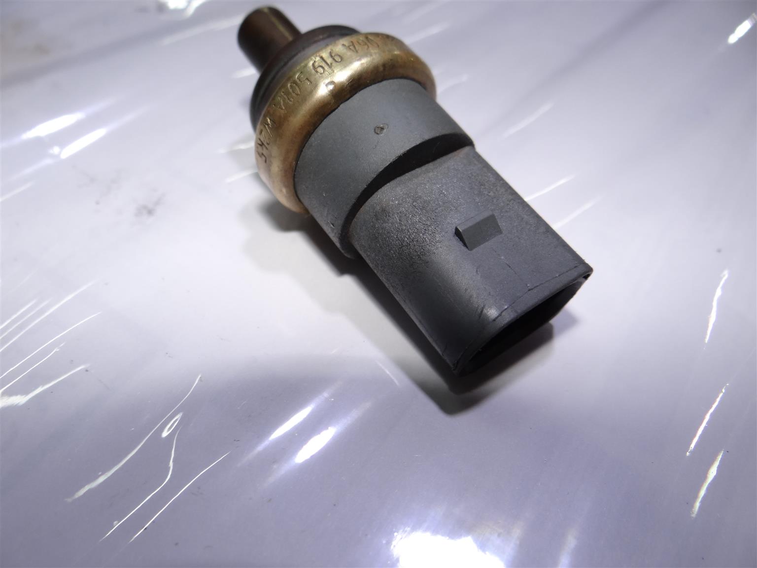 VW 1.4 TSI Switches and sensors on engine and gearbox