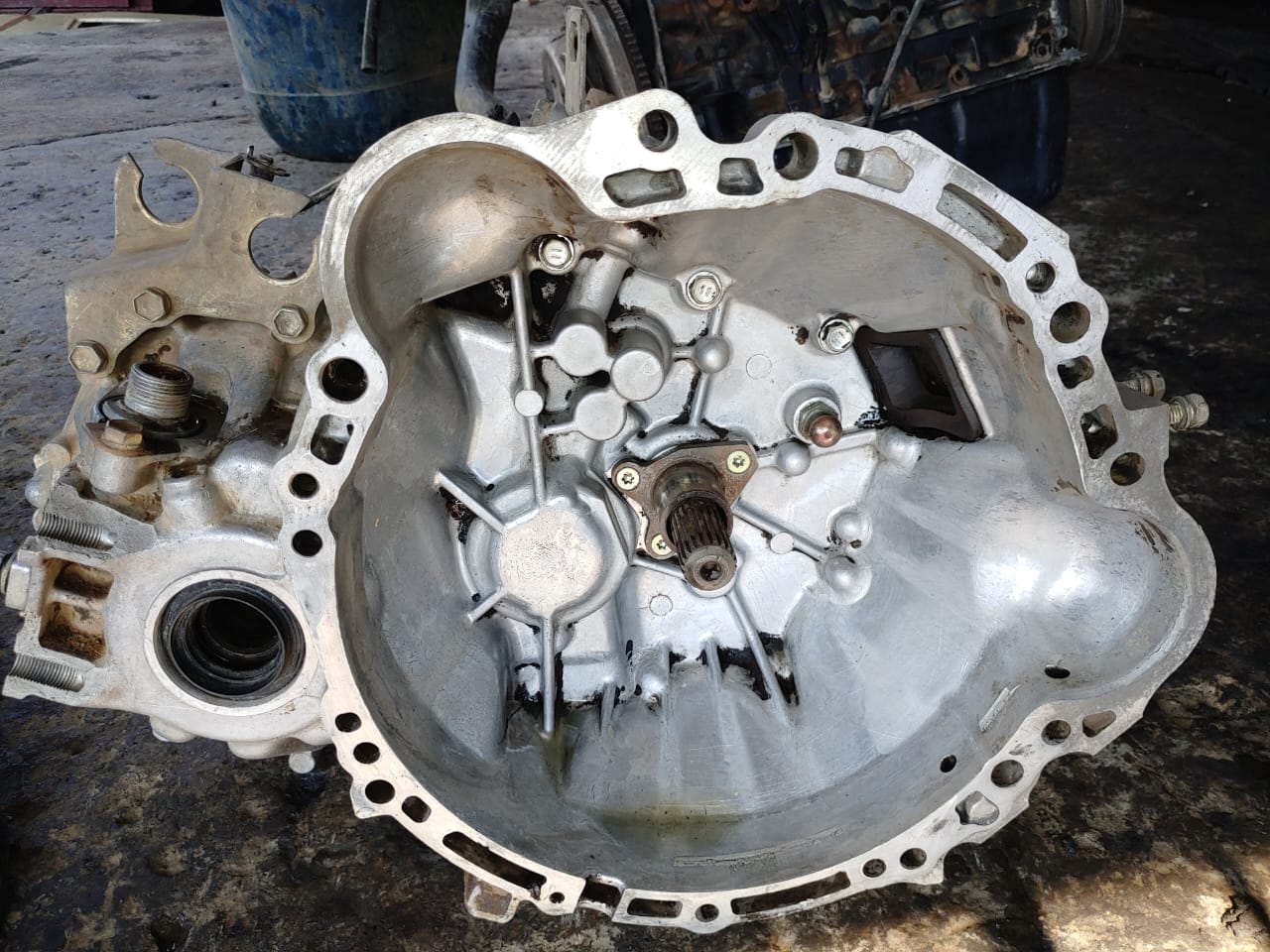 TOYOTA COROLLA 16V 1600 5 SPEED GEARBOX FOR SALE - Private Seller