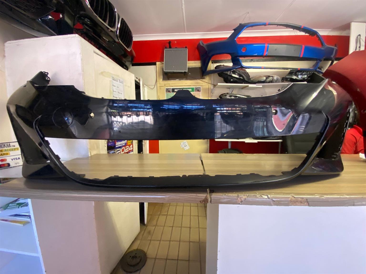 2021 BMW G20 FRONT BLACK BUMPER AVAILABLE FOR SALE - Private Seller 2021 BMW G20 FRONT BLACK BUMPER AVAILABLE FOR SALE - Private Seller