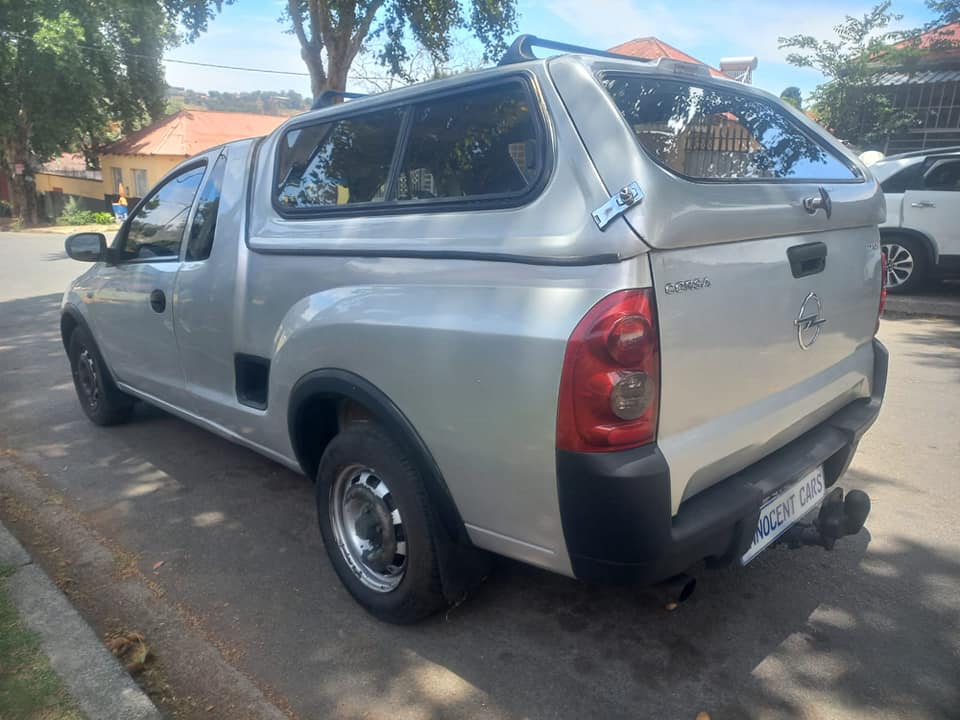 2009 OPEL CORSA UTILITY BAKKIE 1.7 DIESEL, MANUAL, SILVER COLOR, MILEAGE 109000KMS