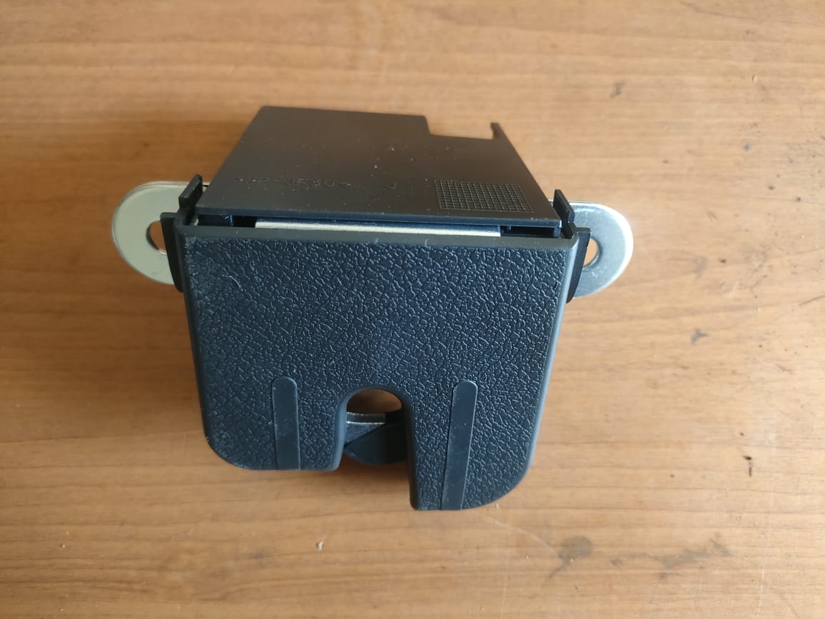 VW POLO 6 BRAND NEW BOOT LOCKS FOR SALE - Private Seller VW POLO 6 BRAND NEW BOOT LOCKS FOR SALE - Private Seller