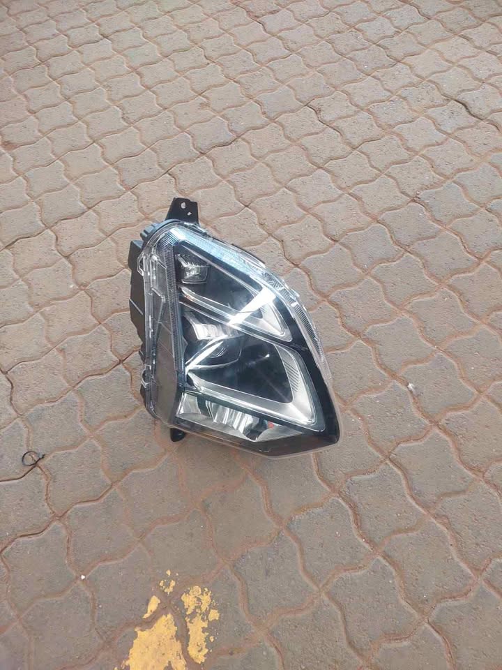 Cherry omoda c5 xenon headlight right side - Private Seller Cherry omoda c5 xenon headlight right side - Private Seller