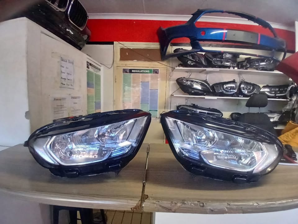 2019 FORD ECOSPORT HEADLIGHTS LEFT AND RIGHT FOR SALE