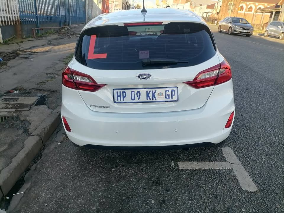 2019 Ford Fiesta 1.0 Ecoboost Automatic Hatchback Service book and spare key
