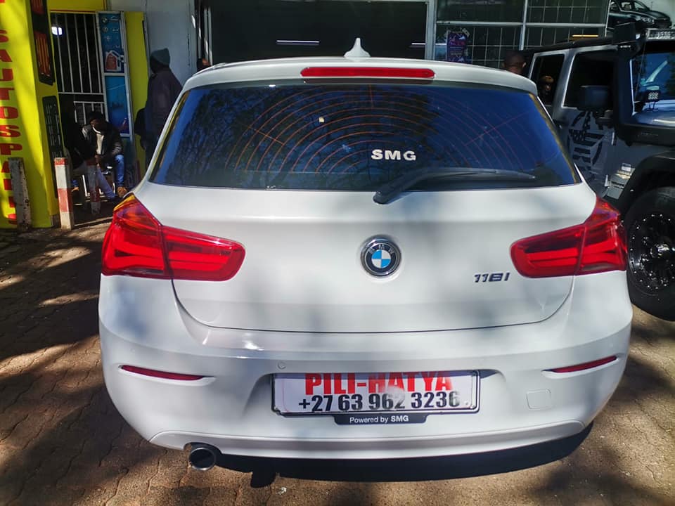 2017 BMW 118i 1 SERIES AUTOMATIC