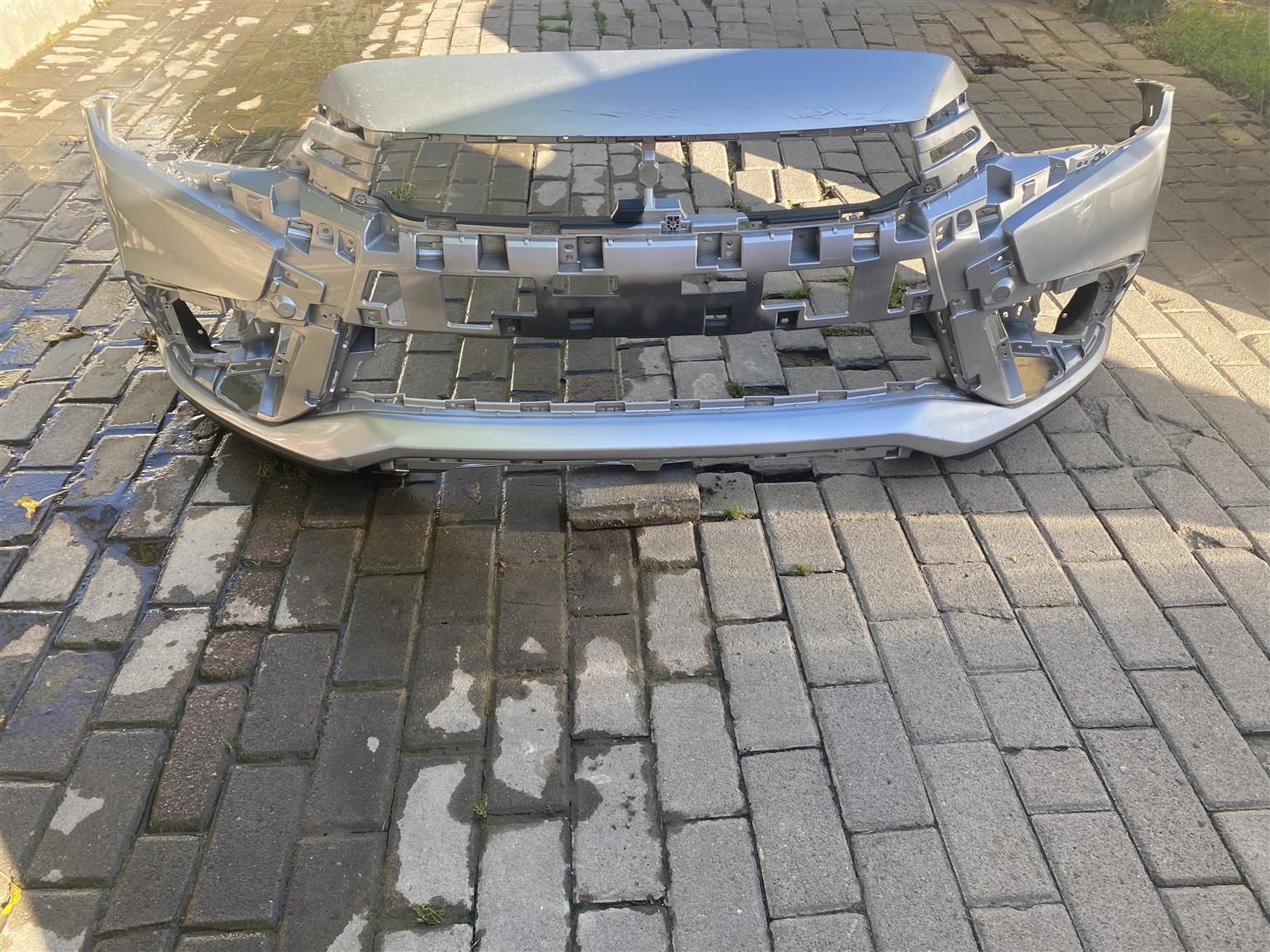 2018 MITSUBISHI ASX FRONT BUMPER FOR SALE. IN PRISTINE CONDITION - Private Seller 2018 MITSUBISHI ASX FRONT BUMPER FOR SALE. IN PRISTINE CONDITION - Private Seller
